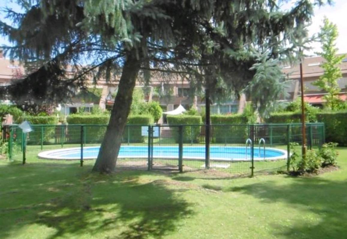 Alojamientos Castellana Jardin 1 Y 2 Parking Y Piscina Gratis!! Burgo 외부 사진